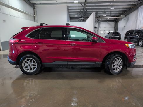 Used 2023 Ford Edge SEL w/ Convenience Package AWD/4WD image 2
