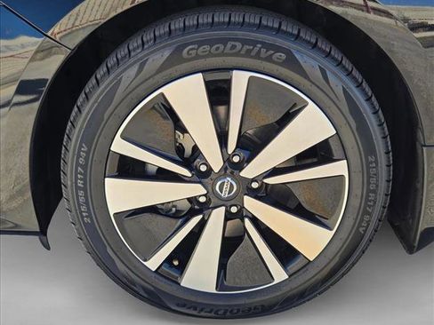 Used 2022 Nissan Altima 2.5 SV image 22