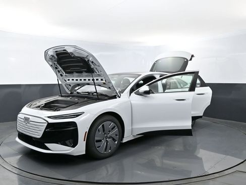 New 2025 Audi A6 e-tron Premium AWD/4WD image 25
