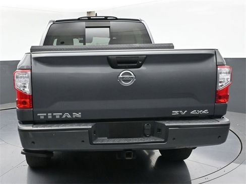 Used 2022 Nissan Titan SV w/ Accessory Utility Package image 13