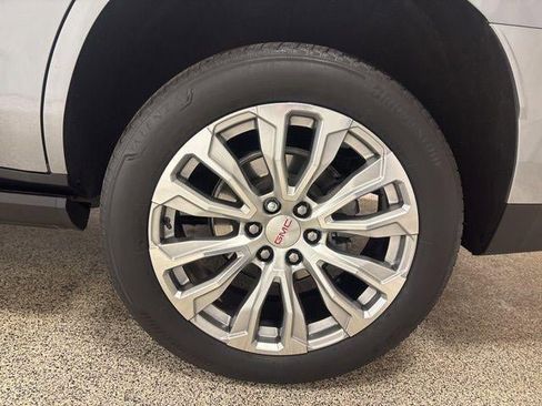 Used 2023 GMC Yukon Denali image 37