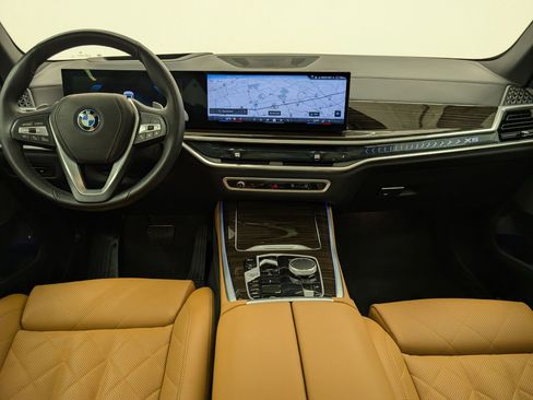 Certified 2024 BMW X5 xDrive50e w/ Premium Package image 17