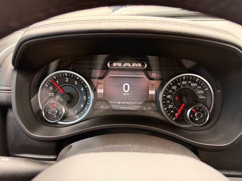 Used 2024 RAM 2500 Laramie w/ Night Edition image 21