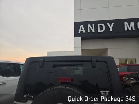 Used 2013 Jeep Wrangler Unlimited Sport AWD/4WD image 6