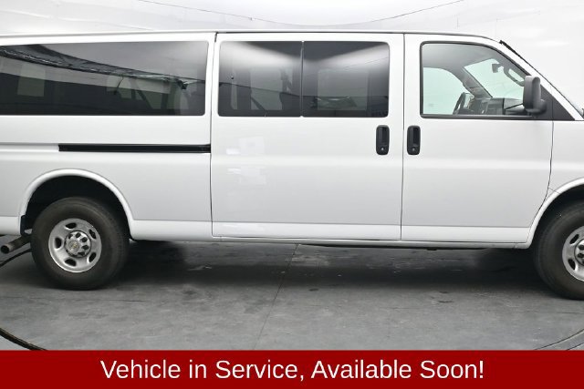 Used 2024 Chevrolet Express 3500 LS RWD image 9