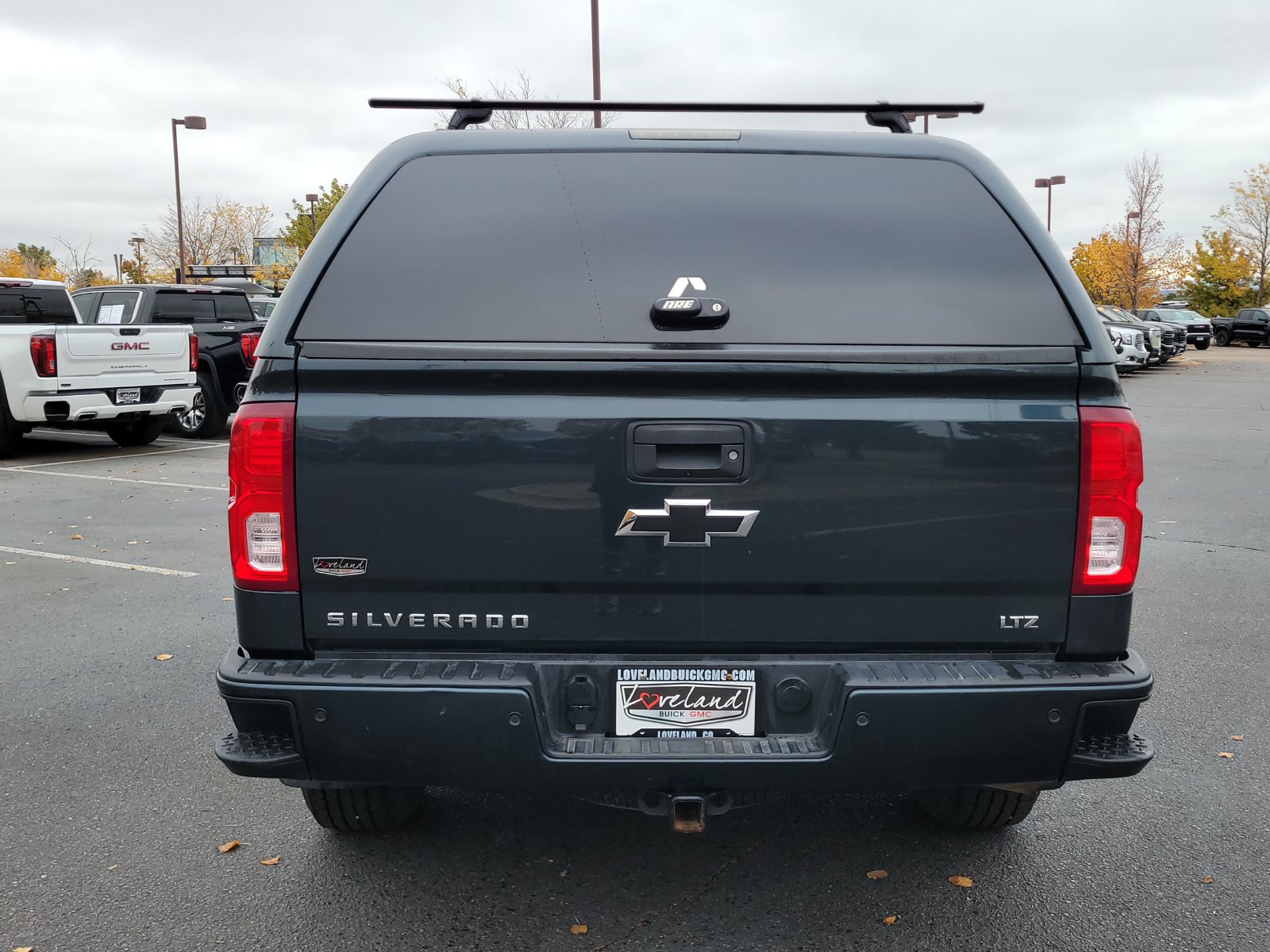 Used 2017 Chevrolet Silverado 1500 LTZ Z71 w/ LTZ Plus Package AWD/4WD image 4