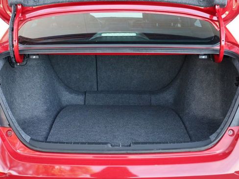 Used 2019 Honda Accord Sport image 12