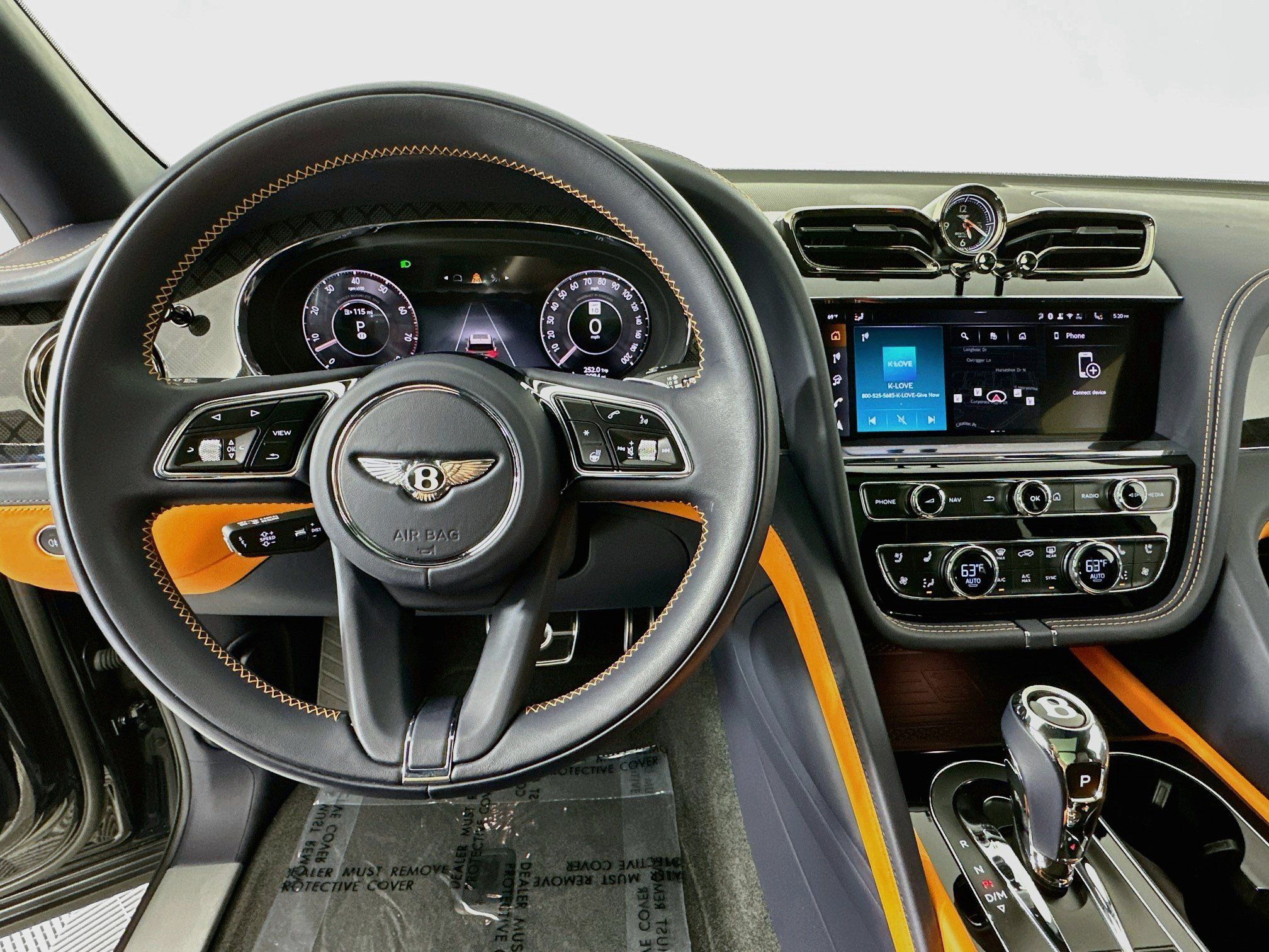 Certified 2025 Bentley Bentayga AWD/4WD image 13