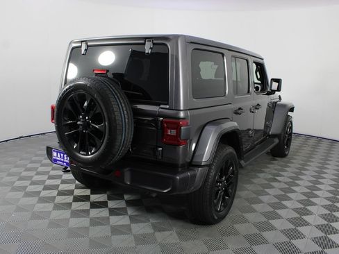 Used 2025 Jeep Wrangler Unlimited Sahara AWD/4WD image 23