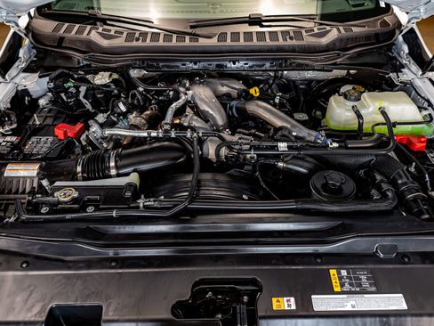 Used 2026 Ford F250 Platinum image 32