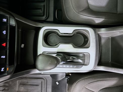 Used 2022 Chevrolet Colorado LT w/ Fleet Safety Package image 21