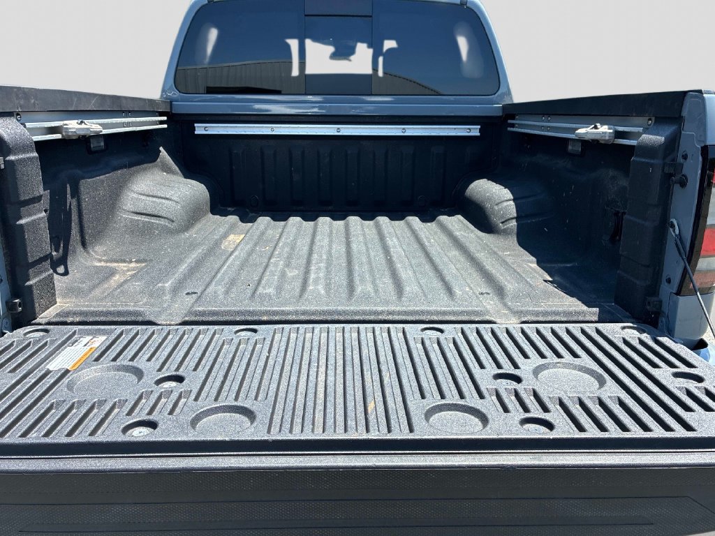 Certified 2023 Nissan Frontier PRO-4X w/ Pro Convenience Package AWD/4WD image 12