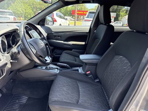 Used 2024 Mitsubishi Outlander Sport AWD image 9