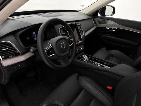 Used 2023 Volvo XC90 T8 Ultimate image 12