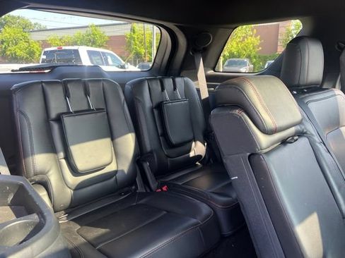 Used 2018 Ford Explorer Sport w/ Equipment Group 401A AWD/4WD image 15