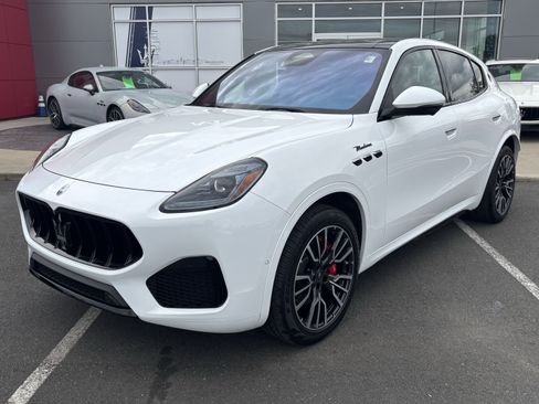 Used 2023 Maserati Grecale Folgore AWD/4WD image 5