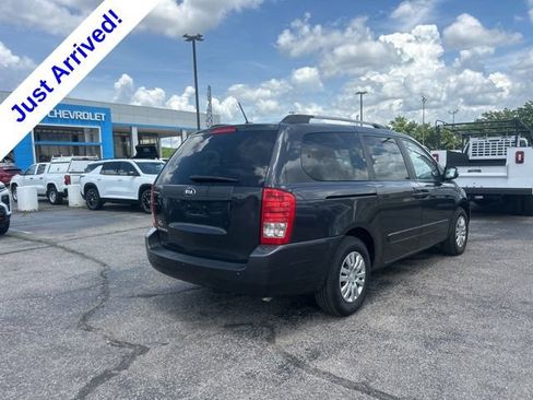Used 2014 Kia Sedona LX FWD image 3