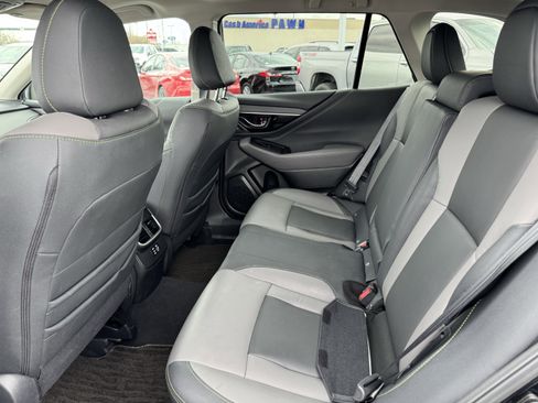 Used 2025 Subaru Outback Onyx Edition image 32
