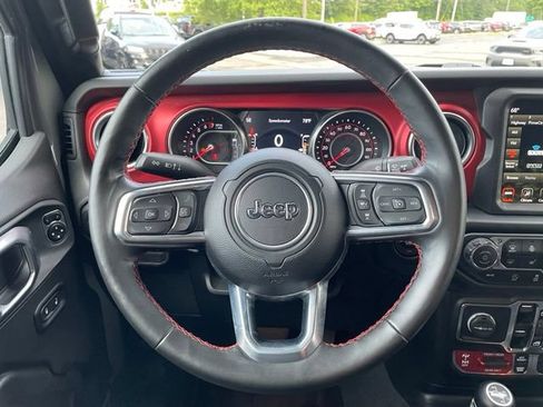 Used 2022 Jeep Gladiator Rubicon w/ LED Lighting Group AWD/4WD image 11