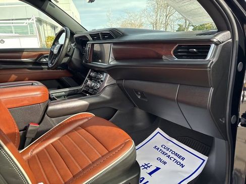 Used 2024 GMC Yukon Denali Ultimate image 37