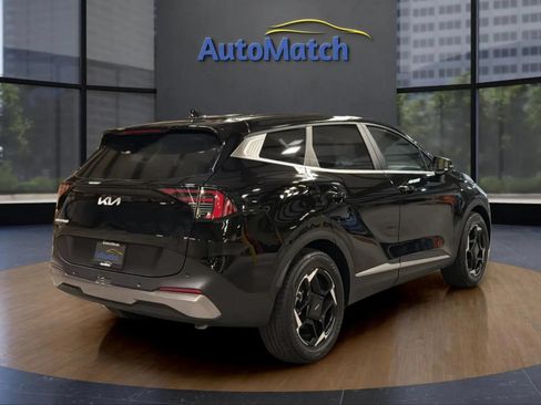Used 2026 Kia Sportage EX FWD image 11
