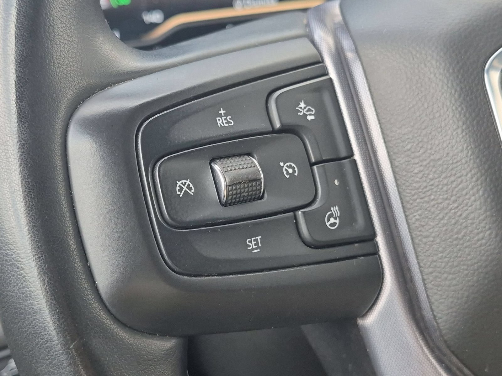 Used 2025 GMC Sierra 1500 SLT AWD/4WD image 13