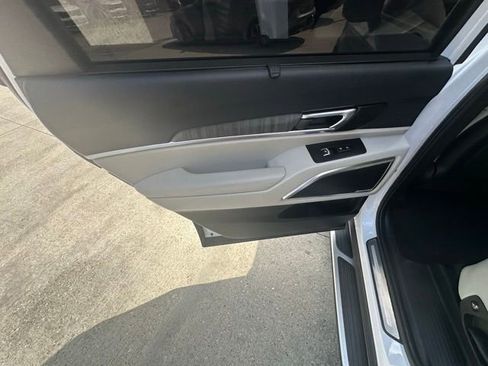 Used 2023 Kia Telluride SX Prestige AWD/4WD image 28