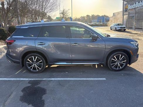Used 2022 INFINITI QX60 Sensory w/ Vision Package image 4