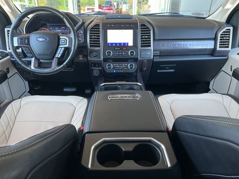 Used 2021 Ford F350 Limited image 19