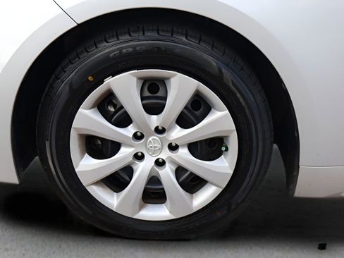 Used 2023 Toyota Corolla LE image 9