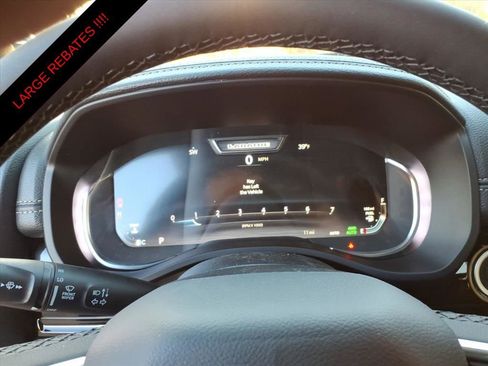 New 2026 RAM 1500 Laramie AWD/4WD image 14