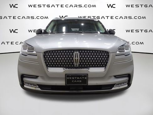 Used 2020 Lincoln Aviator Reserve w/ Equipment Group 202A image 2