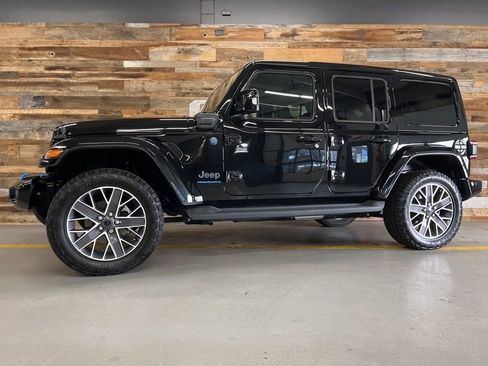 Used 2024 Jeep Wrangler High Altitude image 52