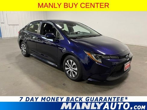 Used 2021 Toyota Corolla LE FWD image 1