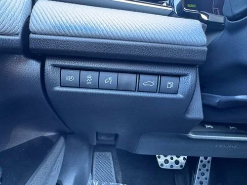 Certified 2025 Toyota Camry SE AWD/4WD image 28