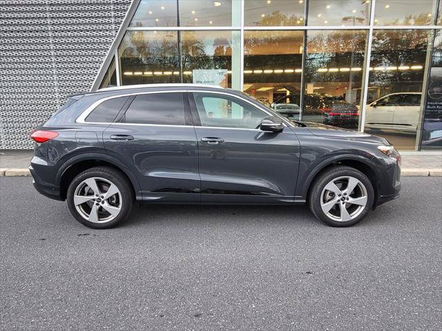 Used 2025 Audi Q5 Premium Plus AWD/4WD image 4