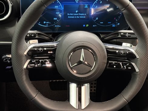 New 2026 Mercedes-Benz GLC 300 4MATIC image 17