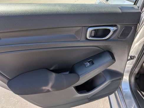 Used 2025 Honda Civic Sport image 25