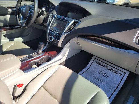 Used 2016 Acura TLX FWD image 33