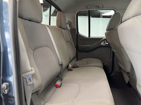 Used 2019 Nissan Frontier SV image 24