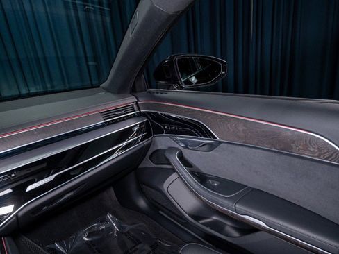 Used 2022 Audi A8 L 3.0T w/ Executive Package image 25