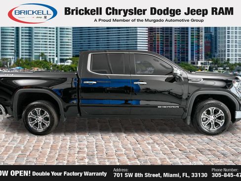 Used 2026 GMC Sierra 1500 SLT AWD/4WD image 10