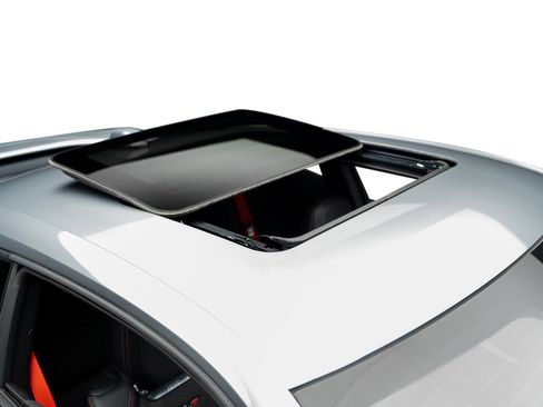 Used 2022 Chevrolet Camaro ZL1 RWD image 60