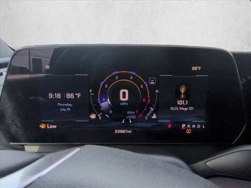 Used 2026 Chevrolet Traverse LT FWD image 10