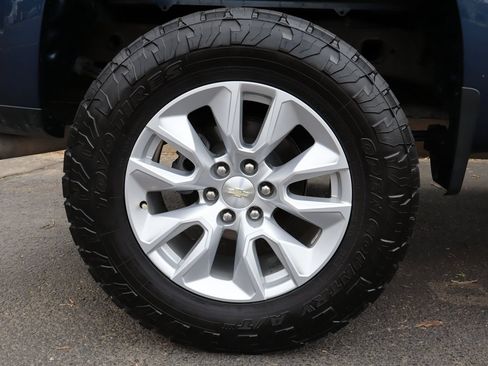 Used 2022 Chevrolet Silverado 1500 Custom AWD/4WD image 41