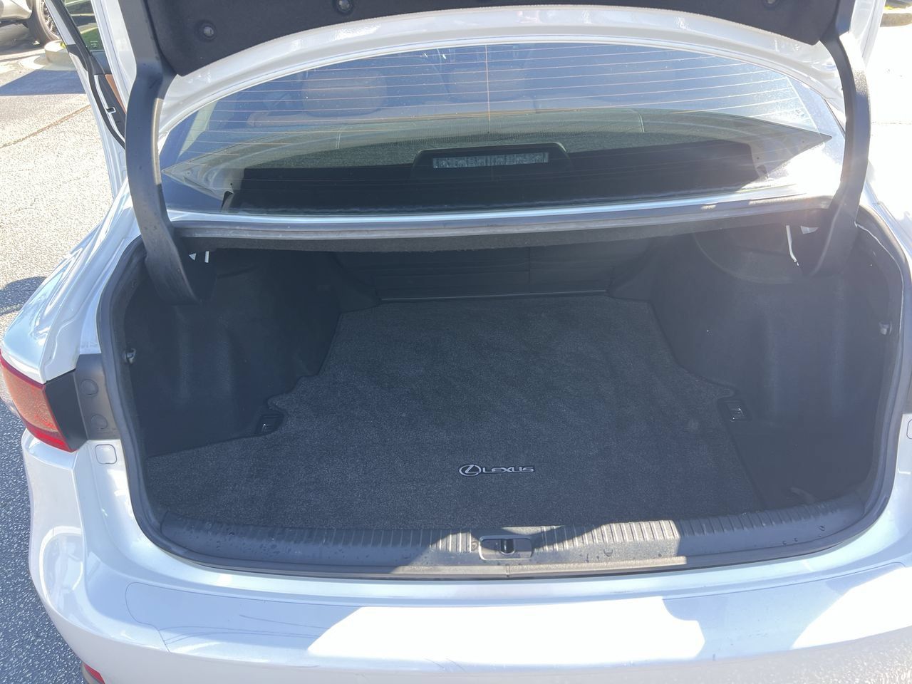 Used 2016 Lexus IS 200t RWD image 33