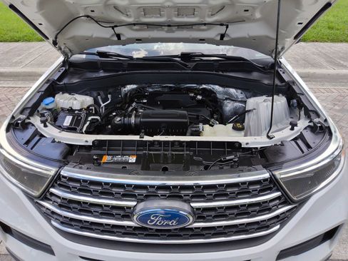 Used 2020 Ford Explorer XLT RWD image 45