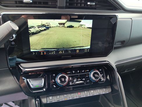 New 2026 GMC Sierra 2500 AT4X w/ LPO, Black Badging Package image 17