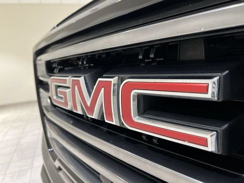 Used 2019 GMC Sierra 1500 AT4 w/ AT4 Premium Package AWD/4WD image 32