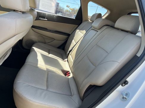 Used 2011 Hyundai Elantra SE image 28